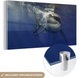 MuchoWow® Glasschilderij 160x80 cm - Schilderij acrylglas - Haai onder water - Foto op glas - Schilderijen