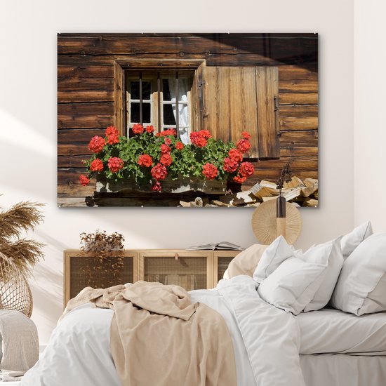 Fenêtre avec fleurs de géranium en fleurs L'odeur caractéristique du géranium est un ingrédient populaire pour les parfums épicés Plexiglas 180x120 cm - Tirage photo sur Glas (décoration murale en plexiglas) XXL / Groot format!