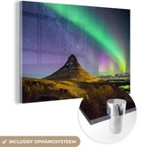 MuchoWow® Glasschilderij 90x60 cm - Schilderij acrylglas - Aurora - Noorderlicht - Nacht - Foto op glas - Schilderijen