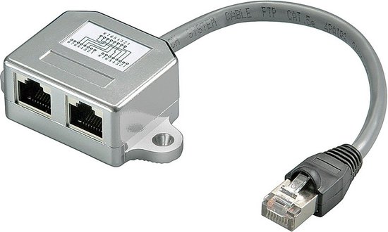 ISDN splitter met een grijze kabel, 1x RJ45 mannelijk naar 2x RJ45 vrouwelijk. Circuitdiagram zichtbaar op behuizing.