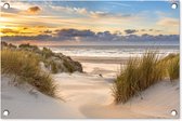 Tuindecoratie Strand - Duin - Gras - Zonsondergang - Zee - 60x40 cm - Tuinposter - Tuindoek - Buitenposter