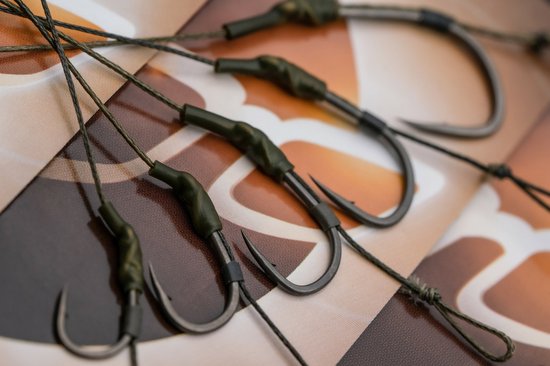 Korda Dark Matter Rig -15lb - Haakmaat 8 - Camo van Korda — afbeelding 2