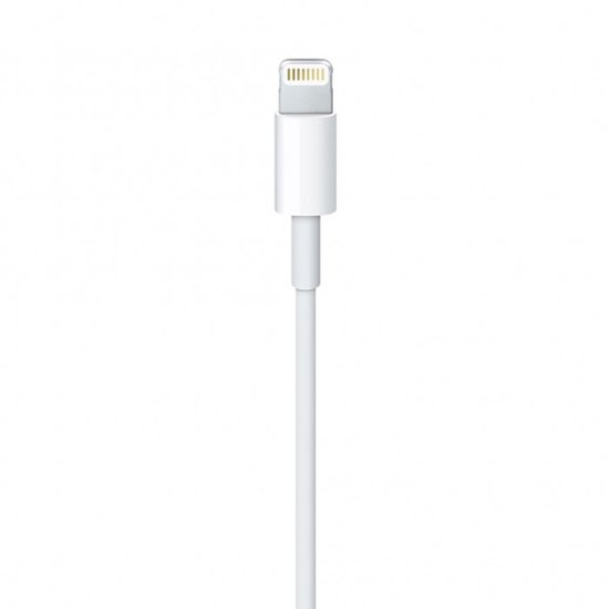 Witte USB-A naar Lightning oplaadkabel, focus op de Lightning connector.