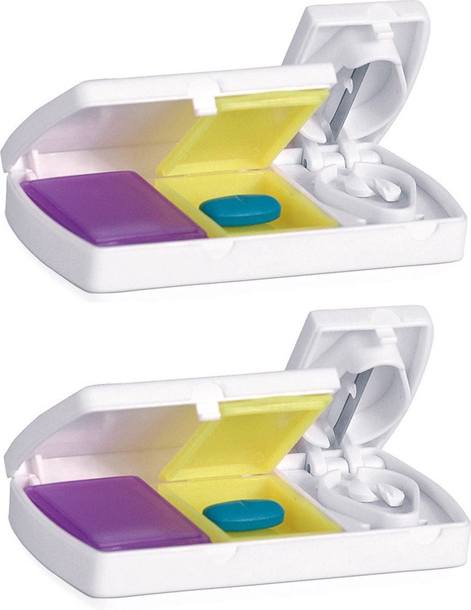 Goedkoopste 2x Medicijnen doos/pillendoos 2-vaks met mesje splitter/splitser 9 cm - Reisformaat - Drogisterij/persoonlijke verzorging accessoires