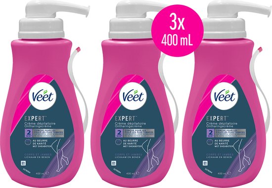 Drie roze Veet Expert ontharingscrème flacons met witte pompdispensers.