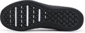 Zool van zwarte Nike MC Trainer 2 sportschoen met een grijs patroon.