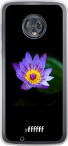 Motorola Moto G6 Hoesje Transparant TPU Case - Purple flower in the dark #ffffff