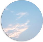 Dibond Wandcirkel - Wolken aan Blauwe Lucht - 80x80cm Foto op Aluminium Wandcirkel (met ophangsysteem)