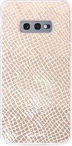 Casetastic Samsung Galaxy S10e Hoesje - Softcover Hoesje met Design - Snake Coral Print