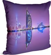 Burj Al Arab en skyline in de waterspiegel van Dubai - Foto op Sierkussen - 50 x 50 cm
