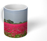 Mok - Roze papavers in een veld - 350 ML - Beker