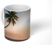 Mok - Zonsondergang op een tropisch eiland met palmbomen - 350 ML - Beker