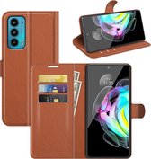 Motorola Edge 20 Hoesje - MobyDefend Kunstleren Wallet Book Case - Bruin - GSM Hoesje - Telefoonhoesje Geschikt Voor: Motorola Edge 20