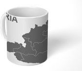 Mok - tekening van Oostenrijk in het grijs met de vlag van het land - zwart wit - 350 ML - Beker