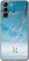 Geschikt voor Samsung Galaxy S21 hoesje - Twee keizerpinguïns voor een ijsberg - Siliconen Telefoonhoesje