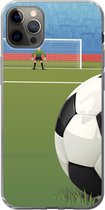 Geschikt voor iPhone 12 Pro Max hoesje - Een illustratie van een voetbal op het veld in het stadion - Jongens - Meiden - Kids - Siliconen Telefoonhoesje