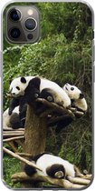 iPhone 13 Pro Max hoesje - Panda's - Hout - Trap - Siliconen Telefoonhoesje