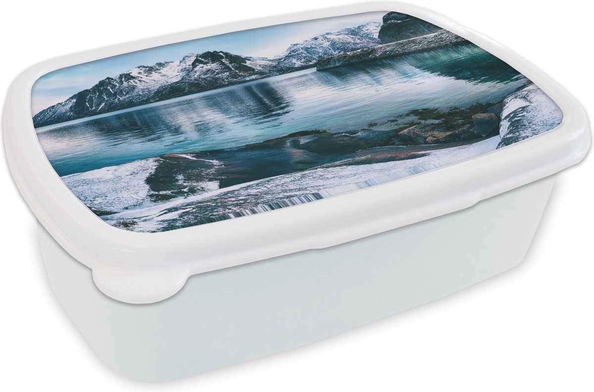 Broodtrommel Wit - Lunchbox - Brooddoos - Winter - Meer - Sneeuw - 18x12x6 cm - Volwassenen