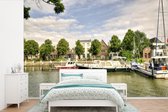 Behang - Fotobehang Boot - Haven - Nederland - Breedte 420 cm x hoogte 280 cm
