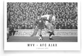 Walljar - Poster Ajax - Voetbalteam - Amsterdam - Eredivisie - Zwart wit - MVV - AFC Ajax '70 - 60 x 90 cm - Zwart wit poster