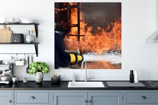 Stickers muraux - Film autocollant - Les Pompiers tirent de la mousse sur le feu - 100x100 cm - Film adhésif - Stickers muraux chambre d'enfant - Papier peint autocollant XXL