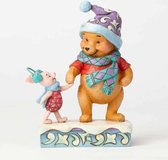 Disney Beeldje - ENESCO - Winnie en Knorretje met muts en sjaal