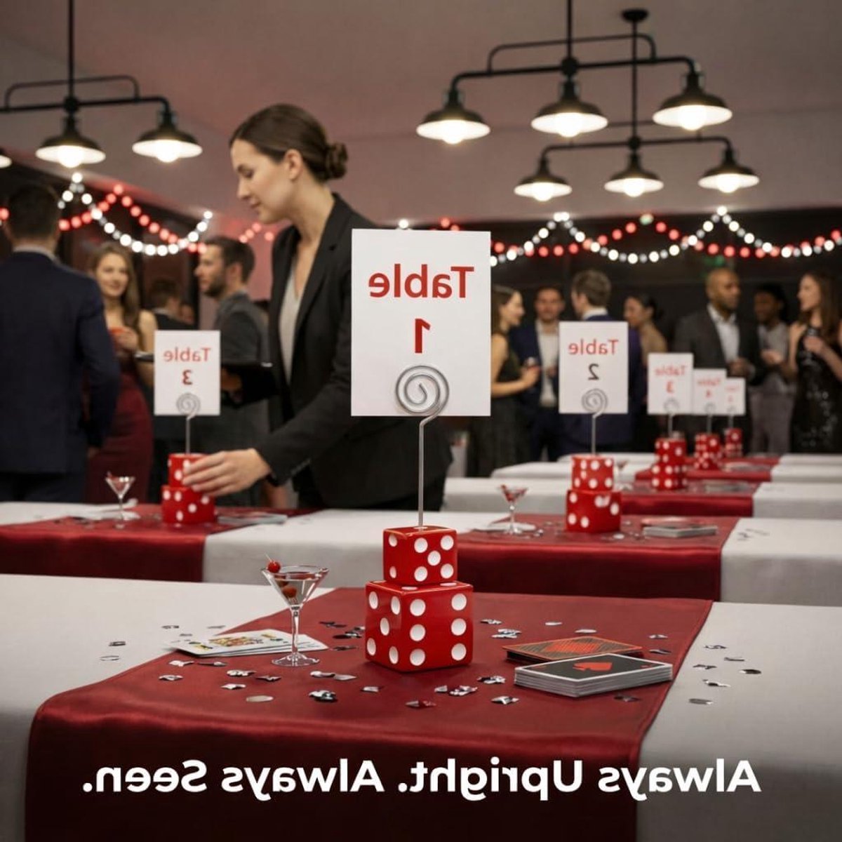 Bunco Dobbelsteen Tafelstandaards - Nummerhouders Kaarten - Speldecoratie - Met Draad Nummerhouder - 1 Inch Kubus - Rood