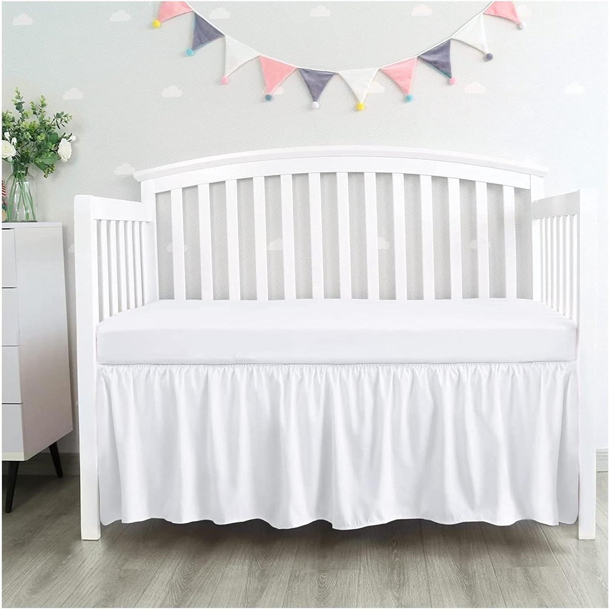 Wiegrok - Babybedrok - Babykamer Decoratie - Geplooid Ruches Design - 60 x 120 cm - Wit