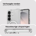 Gedetailleerde weergave van een transparant hoesje met verhoogde randen en nauwkeurige uitsparingen.