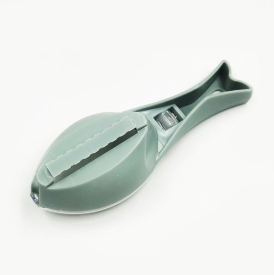 2 stuks Fish Scaler Remover Tools, Fish Skin Graters Reiniging Peeler Scaler Scraper, Snelle Fish Scale Remover, Snelle verwijderen Fish Scale voor Keuken Fish Reiniging Tools (Blauw + Groen) van Merkloos — afbeelding 3