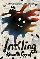 Boekomslag van "Inkling" door Kenneth Oppel. Een kleurrijke inktvlek met gezichtjes op een achtergrond van schetsen en tekst. "Dit boek is alles, en ik hield van elke pagina."