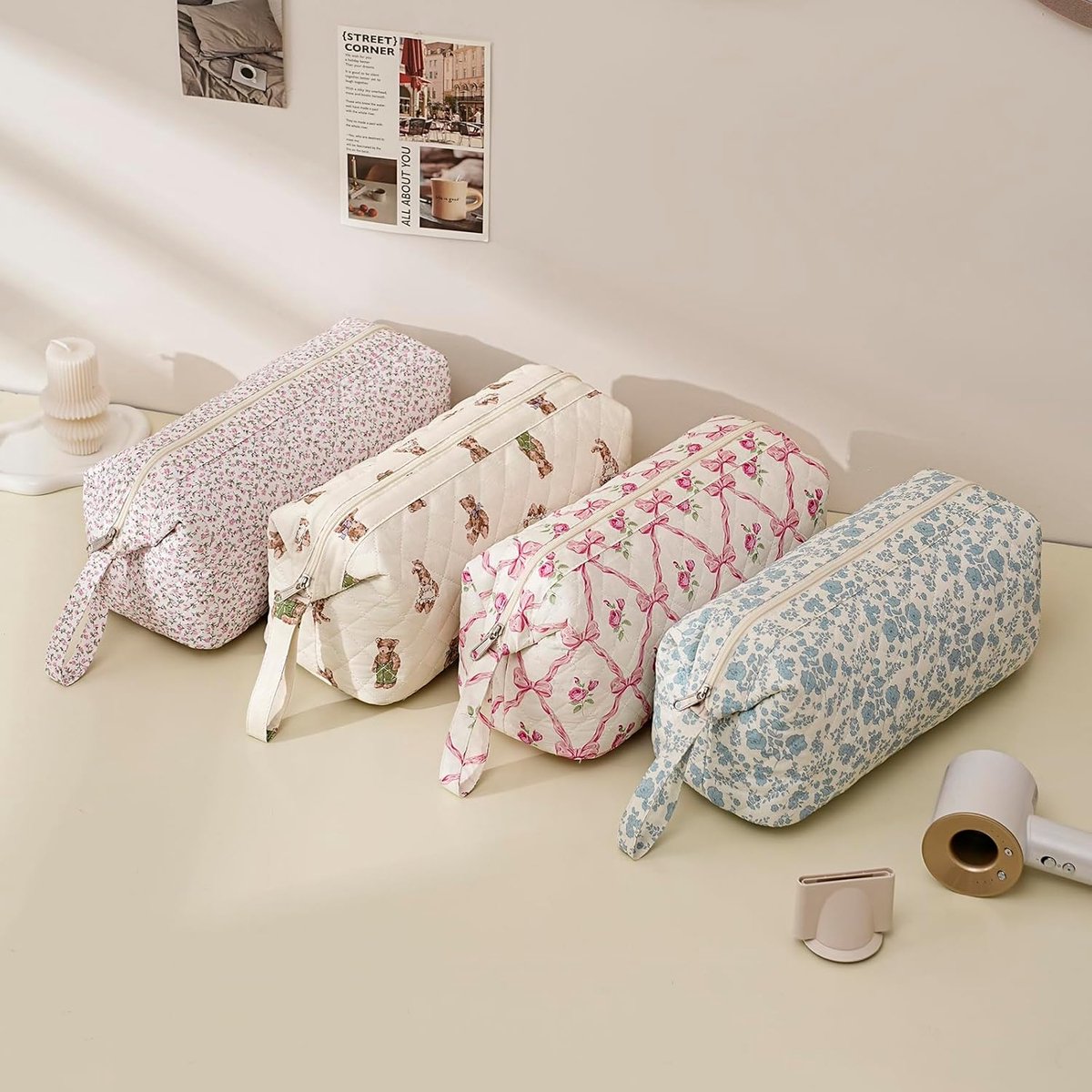 Grote gewatteerde reistas voor haarstylingtools met strikpatroon - Waterdichte opbergtas voor haarstylingaccessoires zoals de Shark FlexStyle, Dyson Airwrap föhn, krultang en Revlon haarstylingtools - Roze thumbnail 4