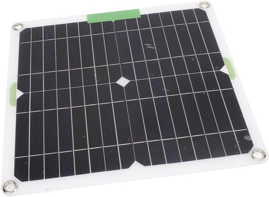 Zwart zonnepaneel met rasterpatroon, bevestigingsringen en groene tape.
