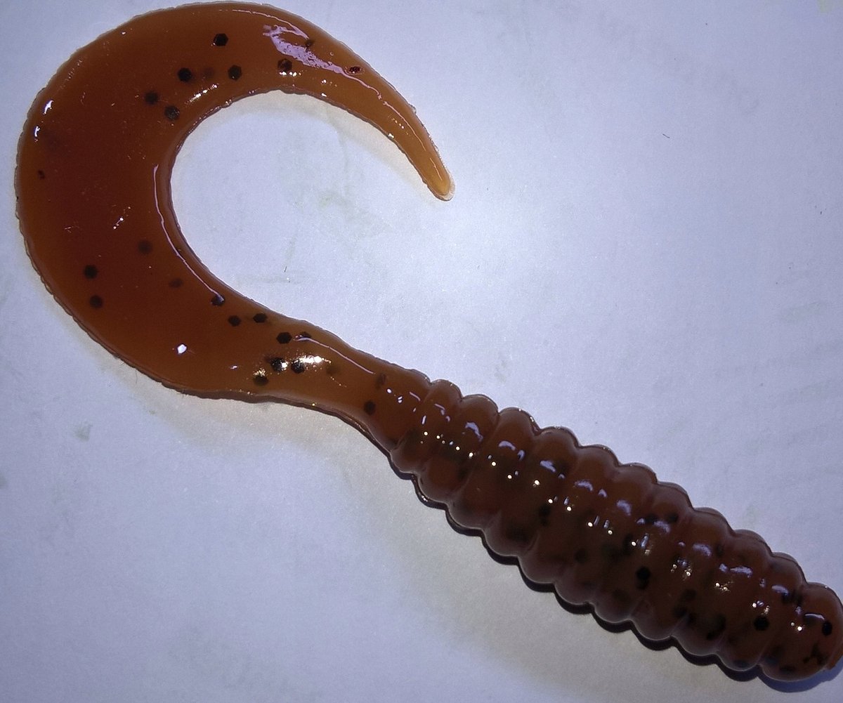 Mann's Twister 5.5cm Bruin met Zwart Glitter - Vis Aas