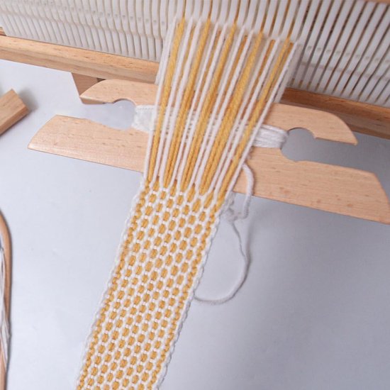 Houten Spoel - Weefaccessoire - Handweefprojecten - Afgeschuinde randen - Compact formaat - Houtkleur — afbeelding 2