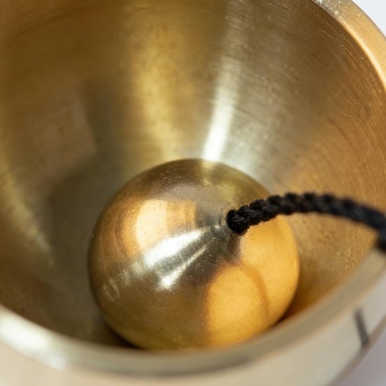 Klank Schaal - Mini klankschaalset - Hout - Messing - Met messing bel - Gebruikt om te ontspannen - Geschikt voor meditatie en yoga - 4*4*3.5cm - Goud van Merkloos — afbeelding 4