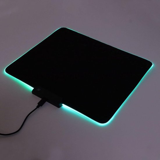 RGB Muismat - Verlichte Mat - Gaming Setup - 12 Lichtstanden - 30x25cm - Zwart — afbeelding 2