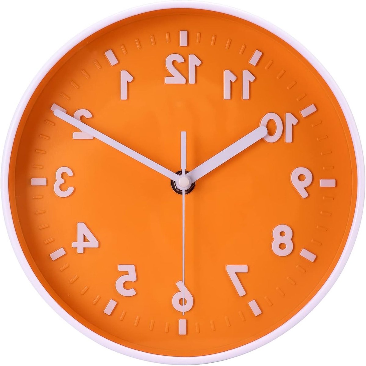 Stille Wandklok 20 cm - Eenvoudig af te lezen met Grote Cijfers - Moderne Decoratieve Klok voor Keuken, Slaapkamer en Kantoor - Oranje