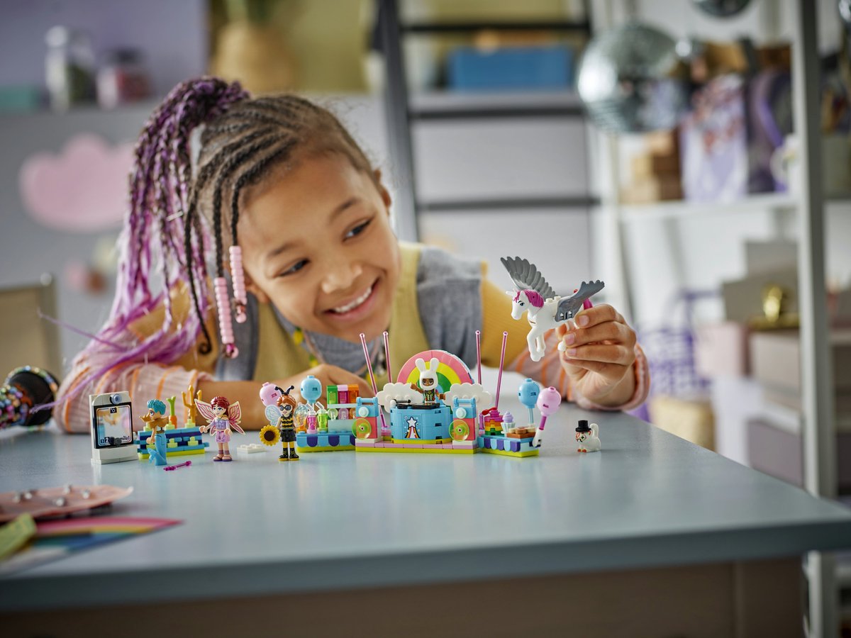LEGO® Friends Verkleedfeestje met Eenhoorn en Fee - 42661 – foto 5