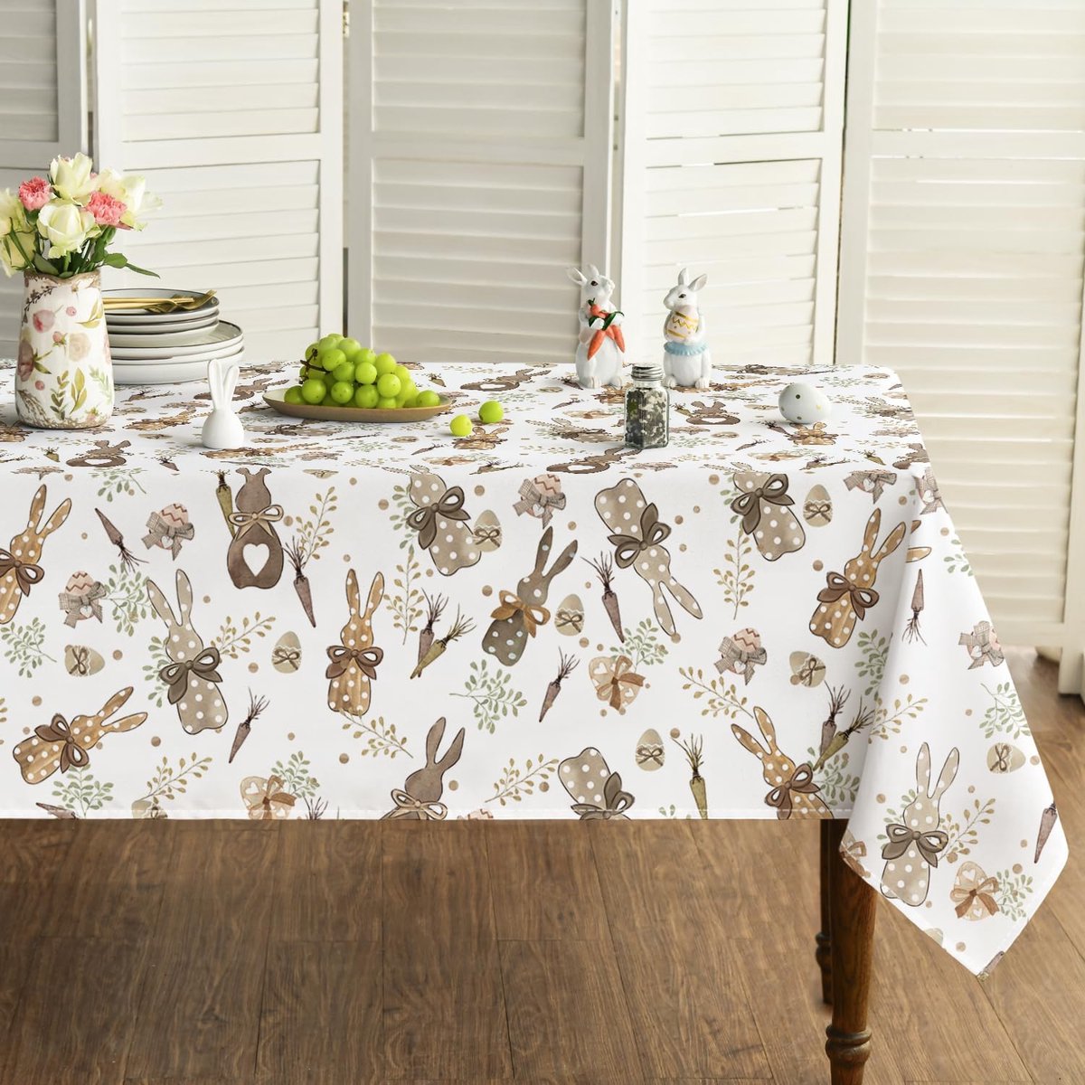 Tafelkleed - Paasdecoratie - Keuken Decoratie - Duurzaam Polyester - 120 x 120 cm - Beige/bruin