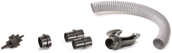 Ensemble de pièces grises pour la collecte d'eau de pluie : adaptateur de perceuse, raccords, pièce d'insertion et un tuyau flexible gris.