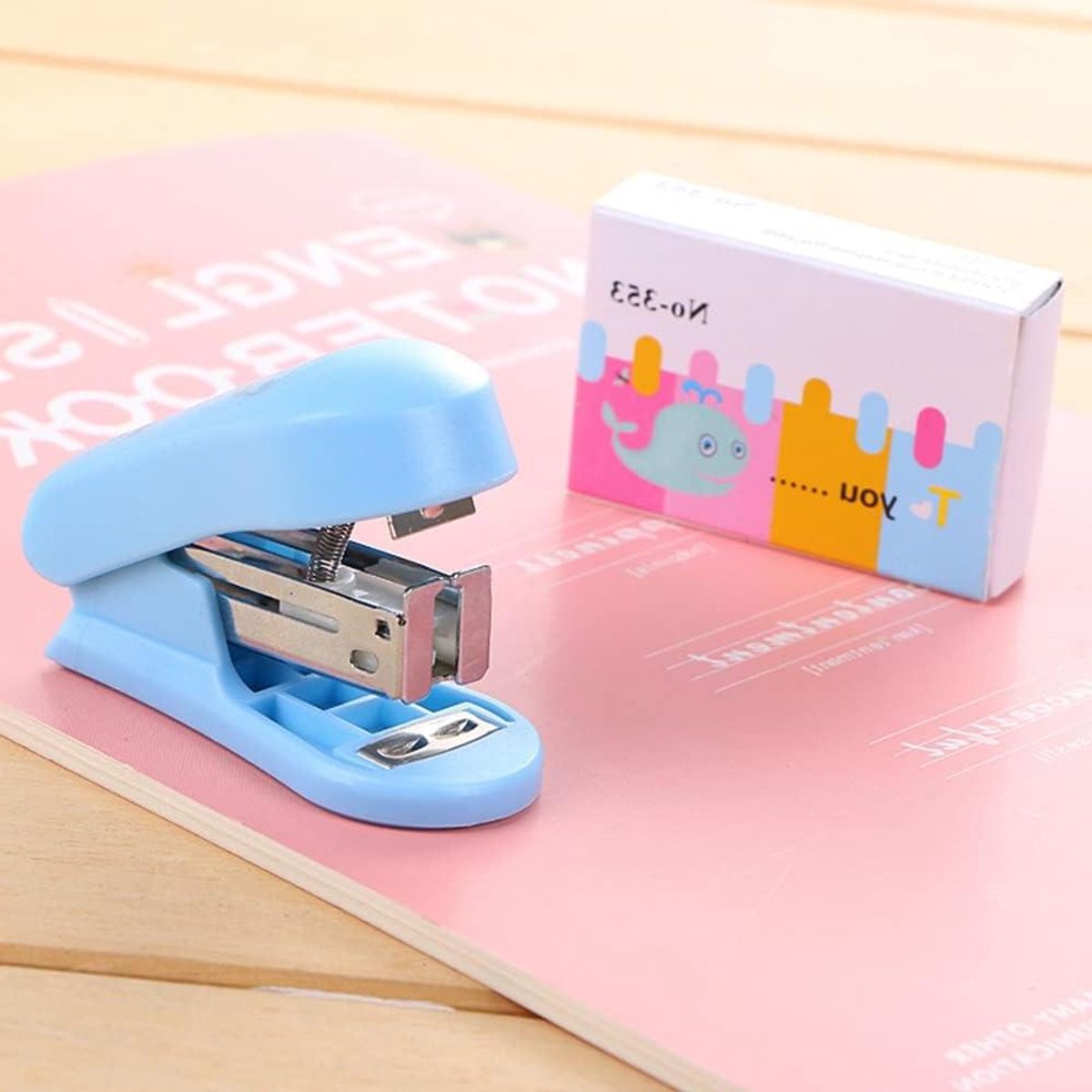 Mini nietmachine set met nietjes, 12 vel capaciteit pocket nietmachine, kantoor nietmachine 400 stuks 24/6 nietjes kantoorbenodigdheden schoolbriefpapier, blauw