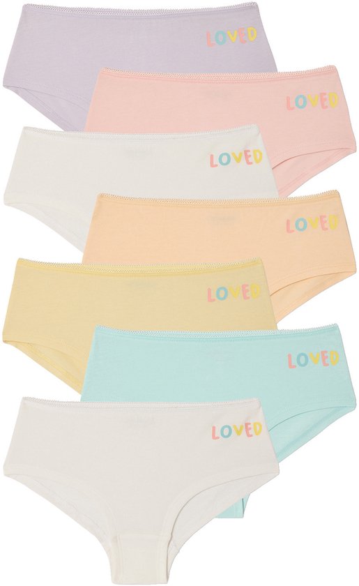 Set van 7 effen shorty's in pastelkleuren, elk met de tekst 'LOVED'.