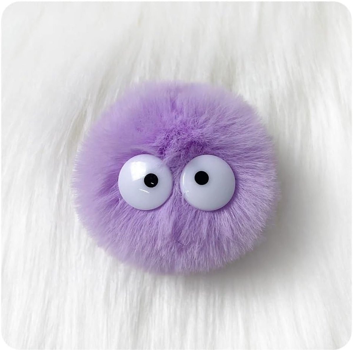 Faux Fur Pompoms 5cm met Cartoon Ogen voor DIY Projecten en Sleutelhangers - Paarse 5 Stuks voor Tassen en Accessoires