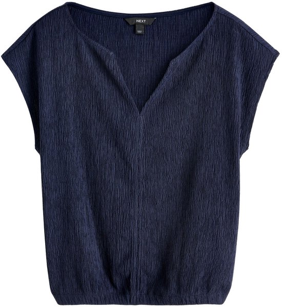 Donkerblauwe top met korte mouwen, V-hals en geribbelde textuur.