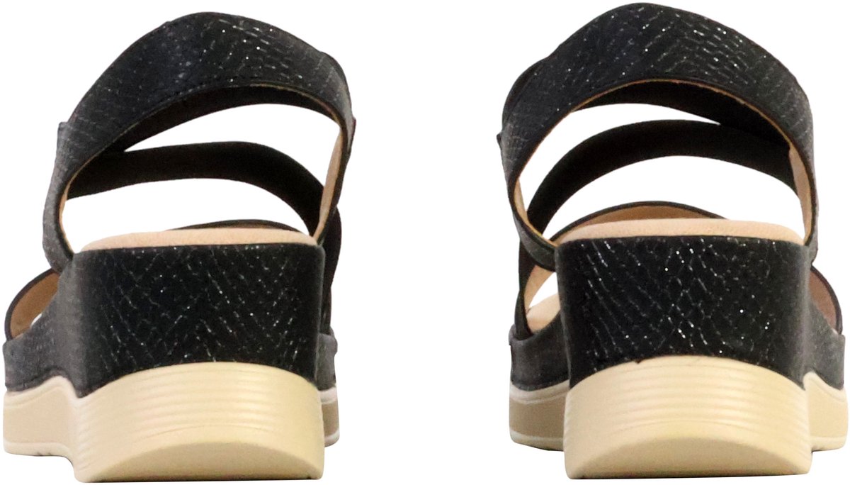 Sandalen om aan te trekken