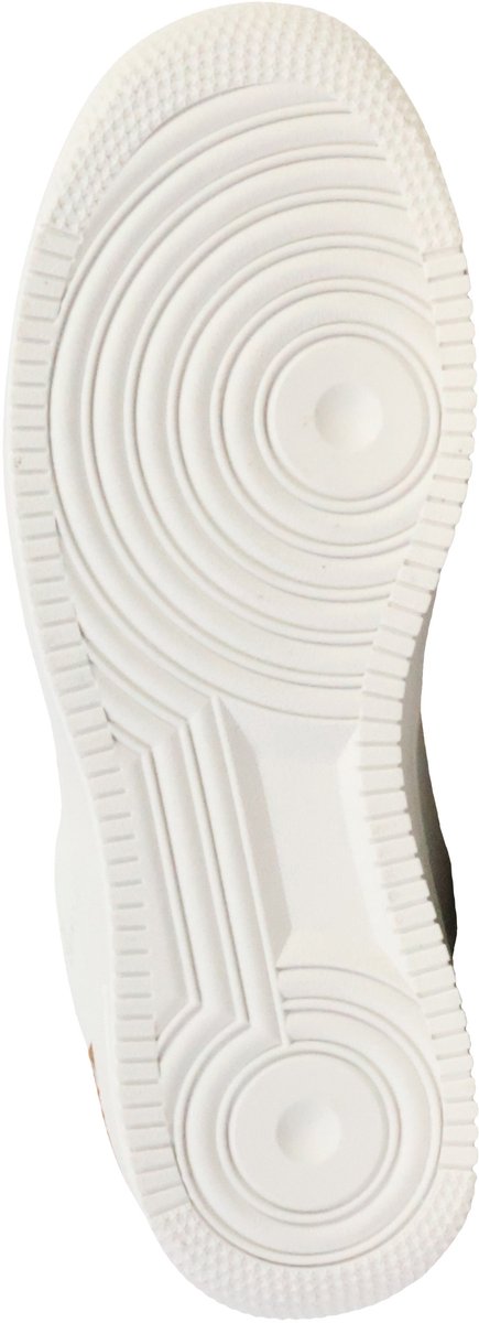 Sneakers met veters
