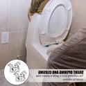 Een persoon installeert een toiletbril; close-up van chroomkleurige scharnieren.
