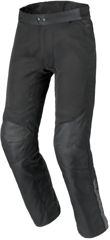 Pantalon moto Macna noir, imperméable, avec fermeture à boucle et bouton sur le devant, empiècements foncés sur les genoux.