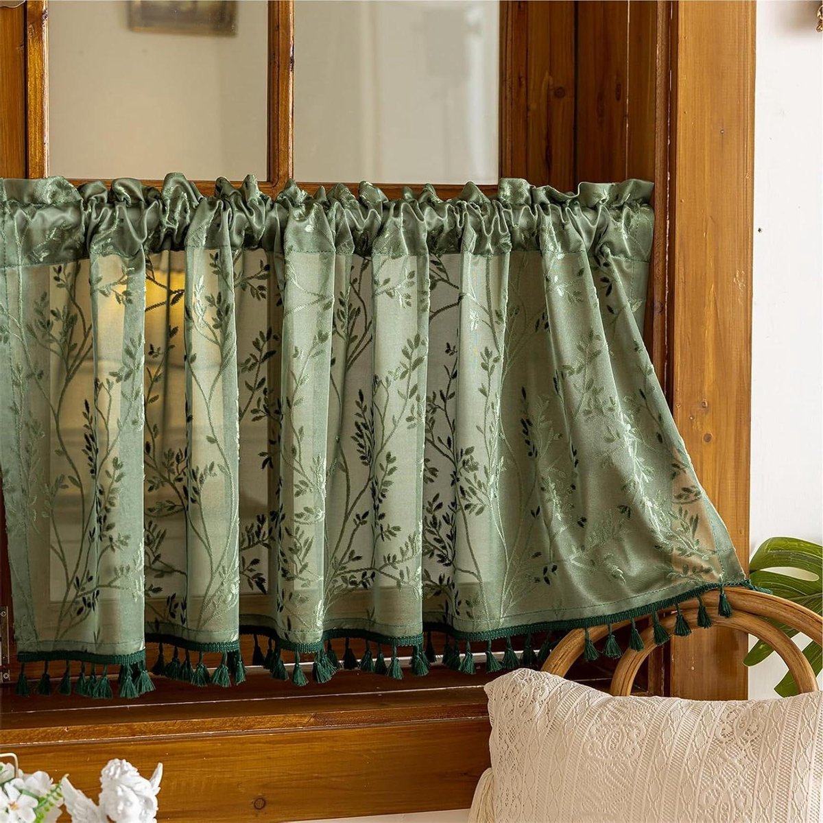 Raamvolant Kant - Keukengordijn Valletje - Decoreren Ramen - Geborduurd Bladmotief - 140x45 cm - Groen